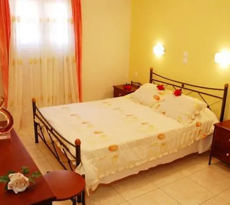 Tsiolis & Apartment